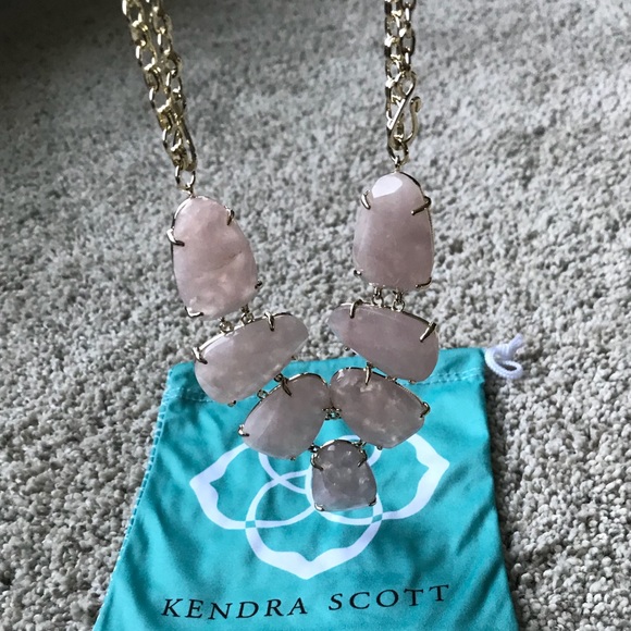 Kendra Scott Harlie Necklace - Picture 4 of 8
